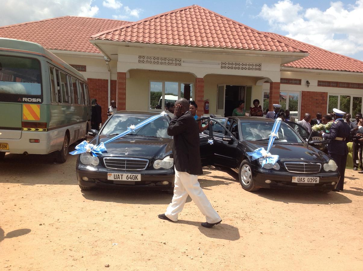 Mubende Hotel Exteriér fotografie